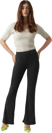Vero-Moda-pantalone-flare-nero-luccicoso-Kanva