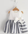 Vestitino per Bimba Abitino Smanicato Minibanda in Popeline Di Cotone Stretch Top Tinta Unita E Maxi Fiocco Gonna Ampia a Righe Blu E Bianco Moda/Prima infanzia/Abbigliamento/Bambina 0-24/Abitini Mondo Bimbo - Bagnara Calabra, Commerciovirtuoso.it