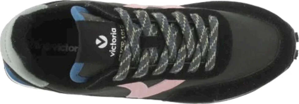 Victoria-sneakers-nere-Astro