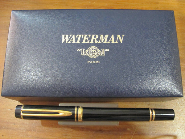 Waterman Hémisphère Penna Stilografica, Nero Lucido con Finiture in Oro, Confezione Regalo
