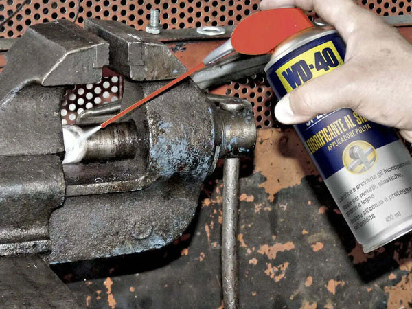 WD-40-Lubrificante-Silicone-Applicazione-Pulita---400ml---1pz