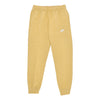 Nike Pantalone Tuta Felpato Uomo Club Jogger Bb Wheat Gold/wheat Gold/white da uomo