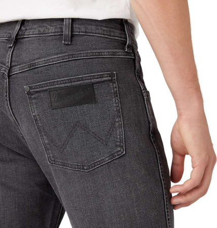 Wrangler-jeans-grigio-Larston-Blackout-W18S29Z79