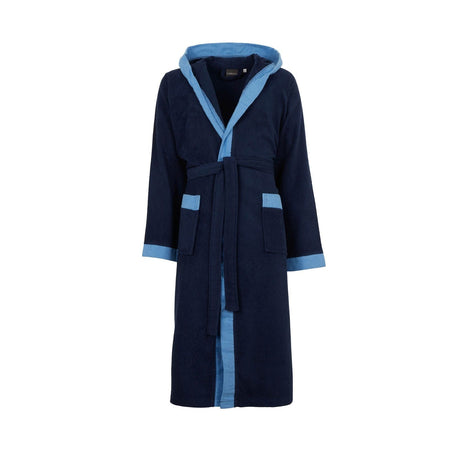 Accappatoio Voyage L/XL Carrara in microspugna di cotone 280 gr/mq, profili a contrasto, con cappuccio e tasche, in custodia trasparente richiudibile.