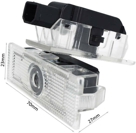 Luci cortesia LED Logo Fiat con proiezione luce sottoporta. Illumina il pavimento ad apertura della portiera.