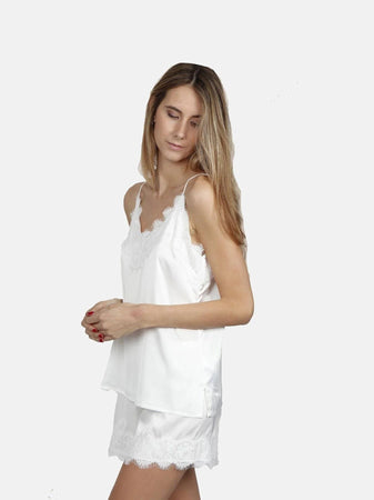 Baby Doll Admas 50925: completo top e culotte donna in tessuto morbido, colore avorio, stile elegante e raffinato.