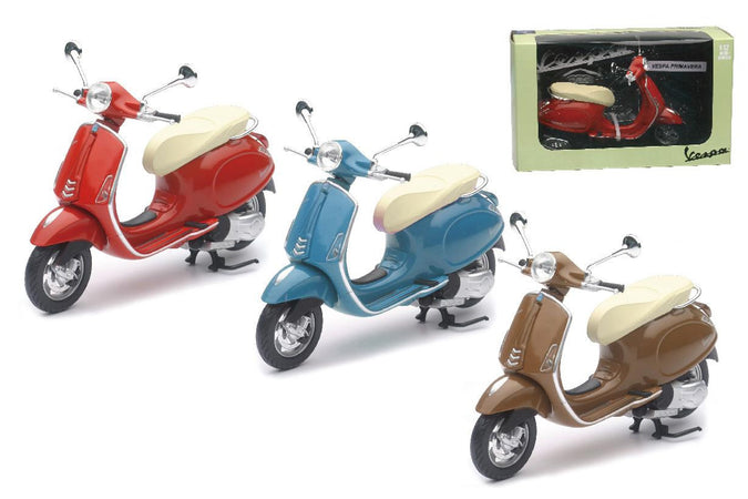 Piaggio Vespa Primavera in scala 1:12 New Ray