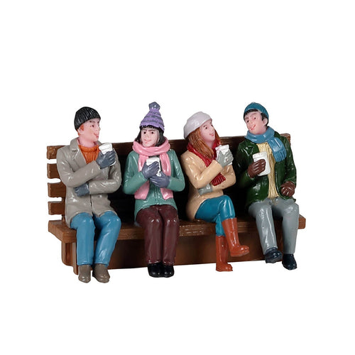 Statuetta decorativa natalizia Caffè con gli amici sulla panchina per villaggio di Natale in poliresina Casa e cucina/Decorazioni per interni/Addobbi e decorazioni per ricorrenze/Decorazioni natalizie/Oggettistica MagiediNatale.it - Altamura, Commerciovirtuoso.it