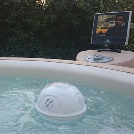 Cassa Bluetooth impermeabile per piscina auto parlante Viper Fish -  commercioVirtuoso.it