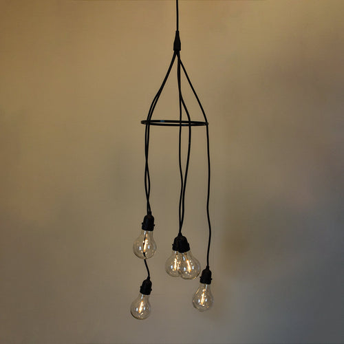 Lampadario Wind Bell con 5 lampadine da appendare luce calda ambra per interno ed esterno Casa e cucina/Decorazioni per interni/Addobbi e decorazioni per ricorrenze/Decorazioni natalizie/Luci natalizie/Catene luminose per interni MagiediNatale.it - Altamura, Commerciovirtuoso.it