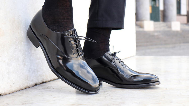 Scarpa nera lucida elegante da Uomo scarpe per abito eleganti da uomo  Francesine in pelle nera artigianale italiana - commercioVirtuoso.it