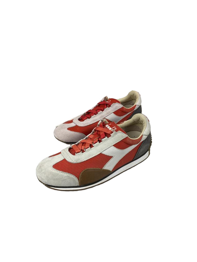 Scarpa uomo - Diadora Heritage - Equipe L Perf SW - Colore Red/White - 15970701C4425 Moda/Uomo/Scarpe/Sneaker e scarpe sportive/Sneaker casual Couture - Sestu, Commerciovirtuoso.it