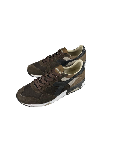 Scarpa uomo - Diadora Heritage - Trident 90 S NYL - Colore Grape leaf/Walnut  201.17142901C6371 Moda/Uomo/Scarpe/Sneaker e scarpe sportive/Sneaker casual Couture - Sestu, Commerciovirtuoso.it