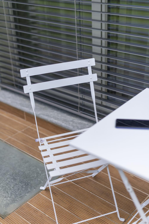 Tavolo metallo rimini bianco quadro con2 sedie pieghevoli Vacchetti