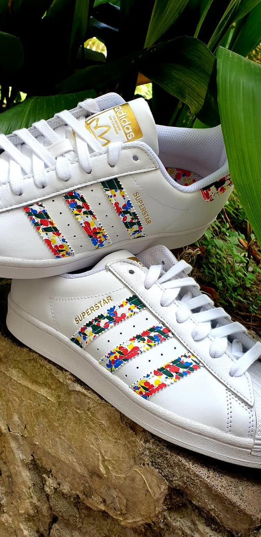 Adidas Super Star Sneakers Bianche Uomo Lacci Suola in Gomma Multicolore  Scarpe da Ginnastica Casual Logo Oro - commercioVirtuoso.it