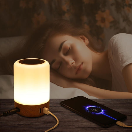 Luce Notturna, Lampada da Comodino Bambini 4 Porte di Ricarica USB, Touch RGB