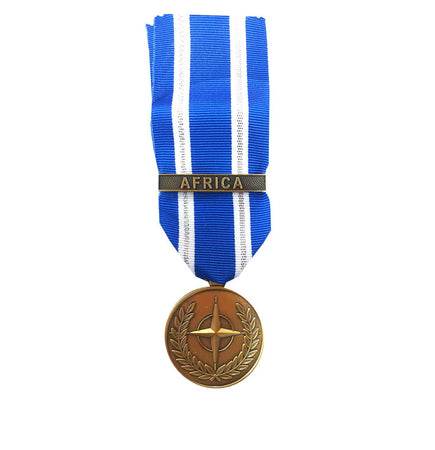 Medaglia Croce Africa Nato Sport e tempo libero/Accessori/Trofei medaglie e premi/Medaglie Il Distintivo - Pesaro, Commerciovirtuoso.it
