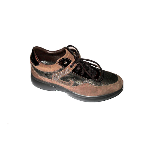 Sneakers Donna in pelle marrone scamosciata - Scarpe da ginnastica signora di camoscio - scarpe sportive con lacci e suola in gomma Sneakers donna L'Orchidea - Siderno, Commerciovirtuoso.it