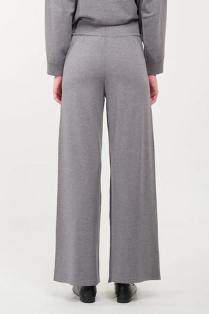 KONTATTO | Pantalone in maglia oversize