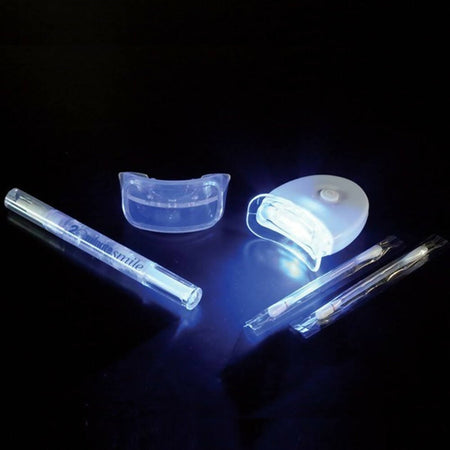 Kit sbiancamento denti dental white sbianca denti fino a 8 tonalità trasforma il tuo sorriso in 20 minuti