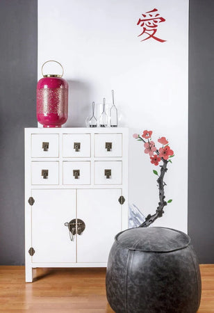 Mobile "Pechino", struttura in legno MDF, finitura a base di nitrocellulosa, maniglie in acciaio Casa e cucina/Arredamento/Soggiorno/Credenze Decor Space - Altamura, Commerciovirtuoso.it