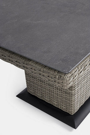Tavolo "Kent" con struttura in alluminio, piano in ceramica, intreccio in fibra sintetica, per esterno Giardino e giardinaggio/Arredamento da giardino e accessori/Tavoli e tavolini/Tavoli standard Decor Space - Altamura, Commerciovirtuoso.it