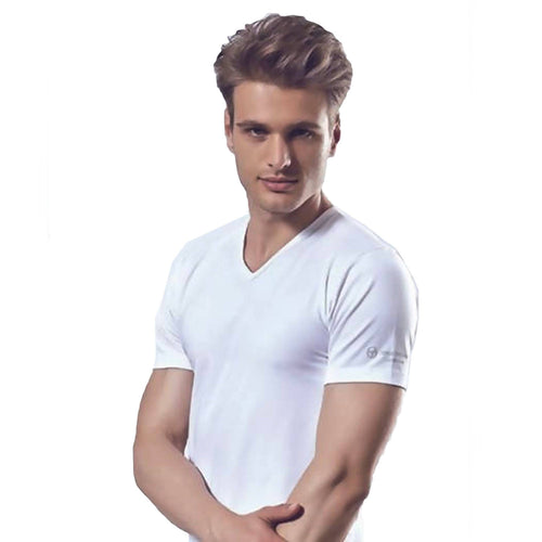 art. tv550 SERGIO TACCHINI maglia uomo a scollo a v jersey cotone bielastico marca Sergio Tacchini manica corta colori bianco o nero art. tv550 intimo e abbigliamento uomo L'Orchidea - Siderno, Commerciovirtuoso.it