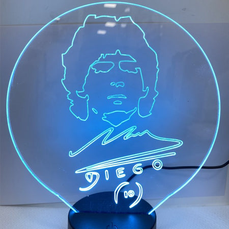 Lampada Da Tavolo A Batterie Usb Con Volto Stilizzato Di Diego Armando Maradona