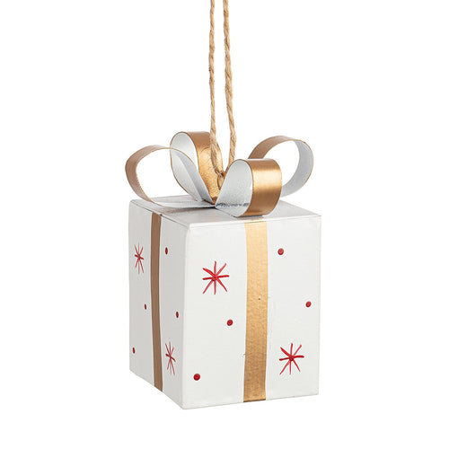 Pendaglio pacco regalo Bert per albero di Natale in metallo color Bianco Oro decorazione natalizia Casa e cucina/Decorazioni per interni/Addobbi e decorazioni per ricorrenze/Decorazioni natalizie/Addobbi e decorazioni/Ciondoli e pendenti MagiediNatale.it - Altamura, Commerciovirtuoso.it